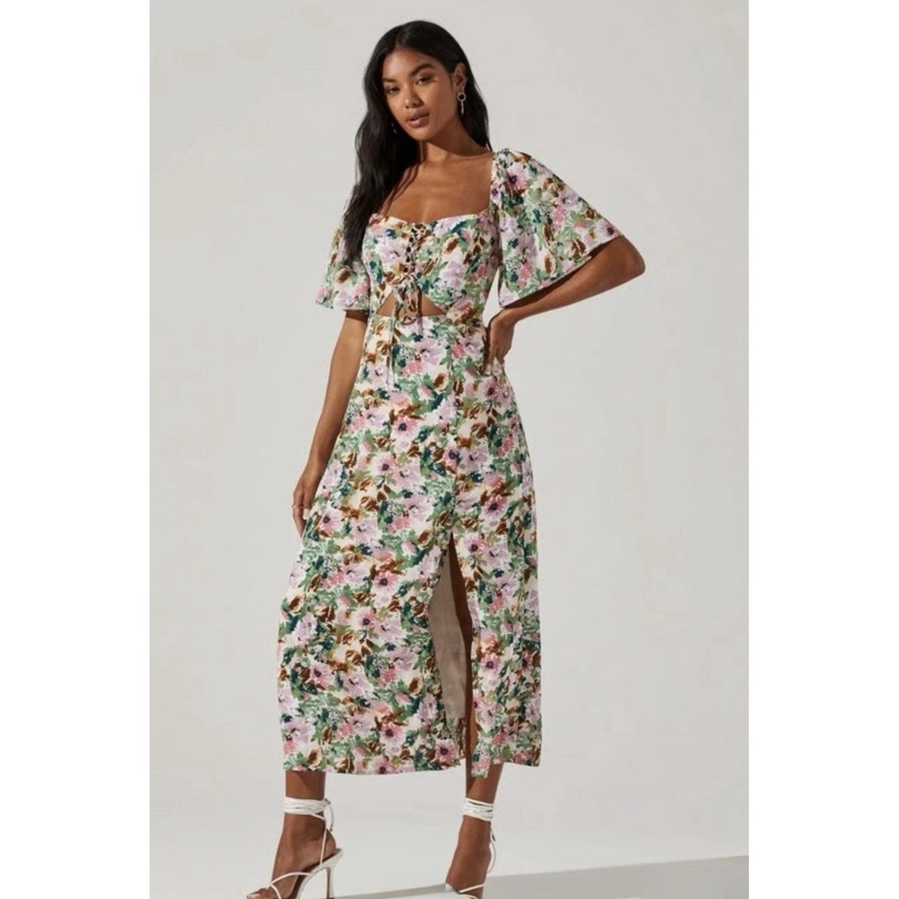 ASTR the label Floral Dress Size S - Cut Out Midi - Summer Party Wedding